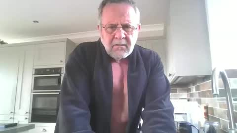 Snapshot of martinrgbxxxx chatting on May 2026 08:00:01 AM martinrgbxxxx online show from May 2026 08:00:01 AM