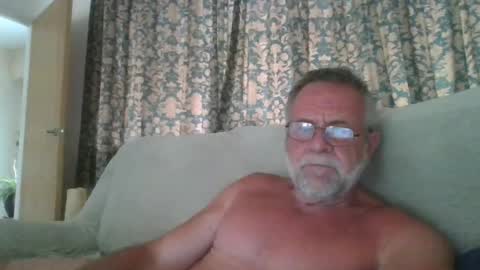 Snapshot of martinrgbxxxx chatting on July 2026 07:55:02 AM martinrgbxxxx online show from July 2026 07:55:02 AM