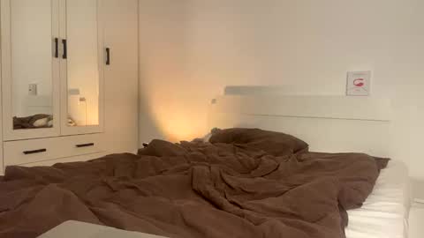 Mary online show from February 2025 09:37:02 PM