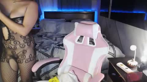 froxxy online show from March 2026 10:48:01 AM