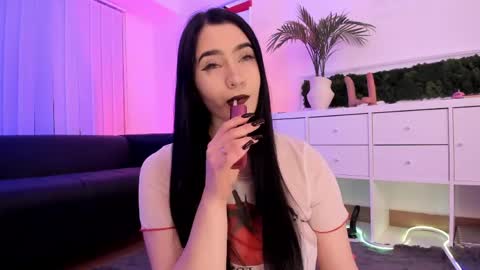 Snapshot of mary_lori chatting on May 2026 06:44:01 AM Mary online show from May 2026 06:44:01 AM