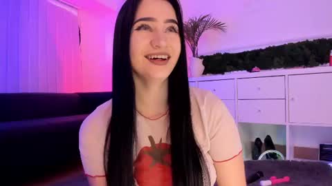 Snapshot of mary_lori chatting on June 2026 06:35:01 AM Mary online show from June 2026 06:35:01 AM