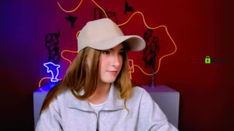 mary skiny online show from April 2026 11:17:01 AM