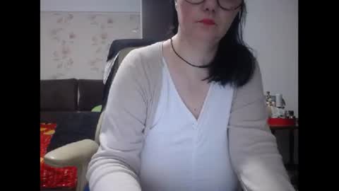 Snapshot of mary_x chatting on March 2025 10:06:02 AM Mary online show from March 2025 10:06:02 AM