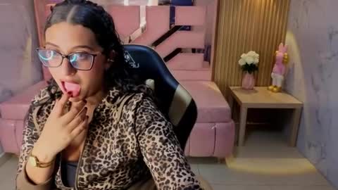 Mary  online show from June 2026 09:27:01 PM