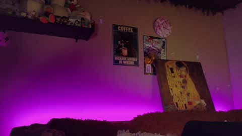     online show from January 2026 06:16:01 AM