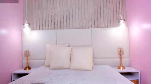   online show from October 2025 12:03:02 PM