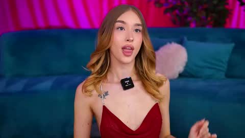 Snapshot of maryj_watson chatting on October 2025 06:38:02 PM Marry Jane online show from October 2025 06:38:02 PM