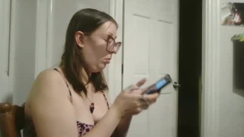 Snapshot of maryjaneflowers chatting on December 2024 11:06:02 AM maryjaneflowers online show from December 2024 11:06:02 AM