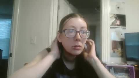 Snapshot of maryjaneflowers chatting on April 2026 11:27:01 AM maryjaneflowers online show from April 2026 11:27:01 AM