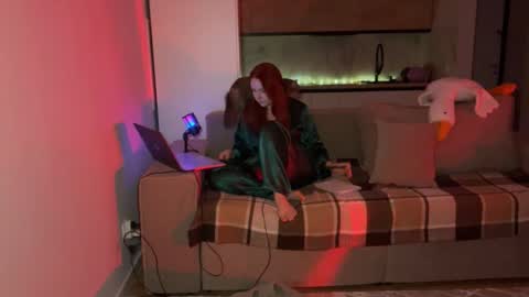 Snapshot of maryleesa chatting on May 2026 08:40:02 PM SirenVictoria online show from May 2026 08:40:02 PM