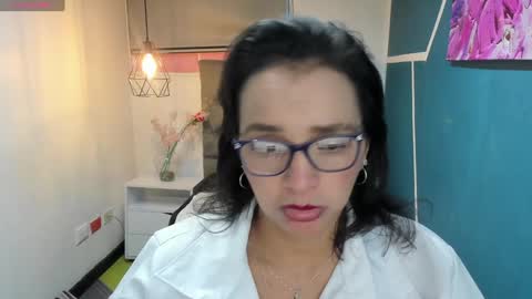 Snapshot of marylinmilf chatting on December 2024 11:00:01 PM Marylin online show from December 2024 11:00:01 PM