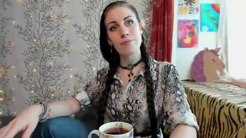 Mary Lou online show from February 2025 05:42:02 AM