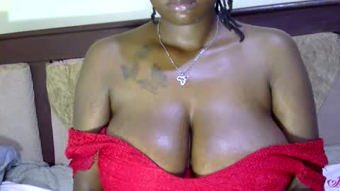 marylov23 online show from November 2025 02:08:01 PM