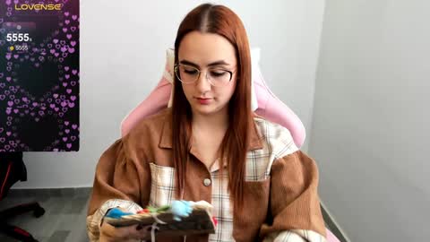 Snapshot of maryluna95 chatting on January 2025 08:02:01 PM Dulce Maria online show from January 2025 08:02:01 PM