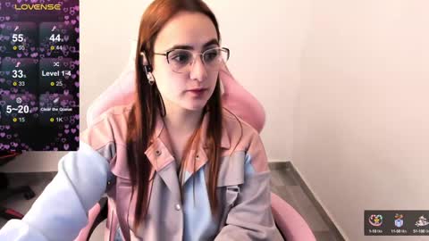 Snapshot of maryluna95 chatting on January 2025 06:35:01 AM Dulce Maria online show from January 2025 06:35:01 AM