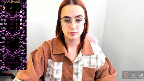 Snapshot of maryluna95 chatting on February 2025 10:53:02 PM Dulce Maria online show from February 2025 10:53:02 PM