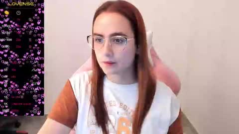 Snapshot of maryluna95 chatting on February 2025 11:45:01 PM Dulce Maria online show from February 2025 11:45:01 PM