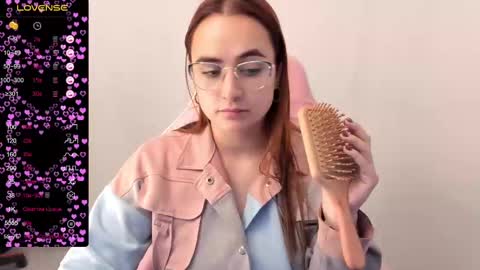Snapshot of maryluna95 chatting on February 2025 02:05:02 AM Dulce Maria online show from February 2025 02:05:02 AM