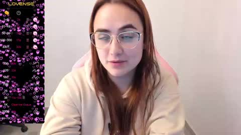 Snapshot of maryluna95 chatting on March 2025 06:47:02 AM Dulce Maria online show from March 2025 06:47:02 AM