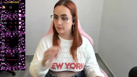 Snapshot of maryluna95 chatting on March 2025 07:54:01 PM Dulce Maria online show from March 2025 07:54:01 PM