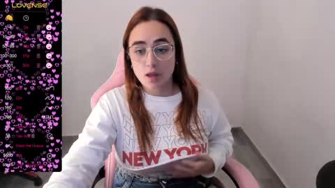 Snapshot of maryluna95 chatting on March 2025 02:04:02 AM Dulce Maria online show from March 2025 02:04:02 AM