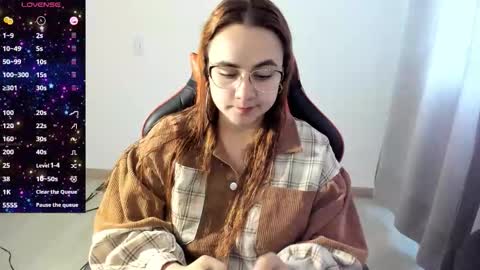 Snapshot of maryluna95 chatting on October 2025 07:25:02 PM Dulce Maria online show from October 2025 07:25:02 PM