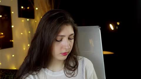 Mary Miller online show from March 2026 09:15:02 AM