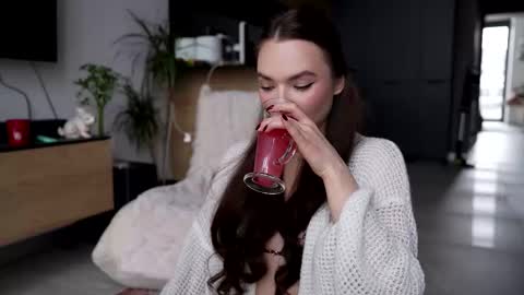 Marina online show from November 2025 11:43:02 AM