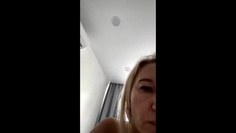 Snapshot of marysantamonika chatting on June 2026 01:55:02 PM Mary online show from June 2026 01:55:02 PM
