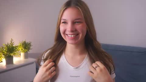 Sunny online show from March 2026 09:21:01 PM