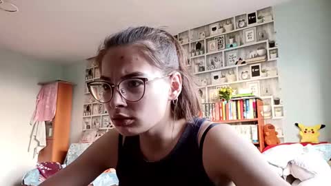 Kelly online show from April 2026 09:04:01 AM