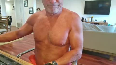 mascmuscle49 online show from April 2026 06:49:02 PM