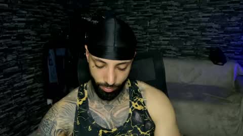 Snapshot of masculineguy69 chatting on May 2026 07:52:02 PM masculineguy69 online show from May 2026 07:52:02 PM