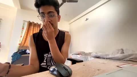 Mask Boy online show from January 2025 04:07:01 AM