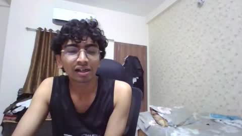 Mask Boy online show from October 2025 05:13:02 PM