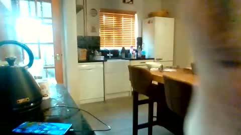 Masked Masturbation Couple online show from May 2026 05:27:02 AM