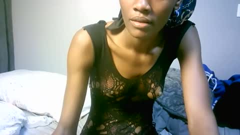 Snapshot of maskgang001 chatting on October 2025 02:06:01 AM maskgang001 online show from October 2025 02:06:01 AM