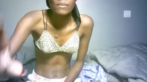 maskgang001 online show from March 2026 04:31:01 AM