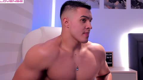 Snapshot of mason_bennet chatting on January 2025 07:11:01 AM Mason Bennet online show from January 2025 07:11:01 AM