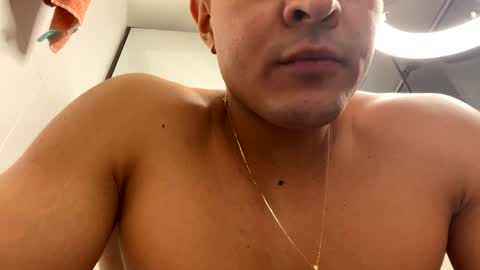 Snapshot of mason_bennet chatting on January 2025 04:21:01 AM Mason Bennet online show from January 2025 04:21:01 AM