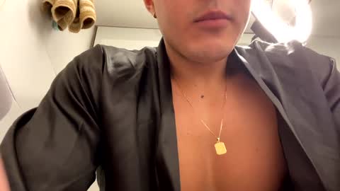 Snapshot of mason_bennet chatting on January 2025 07:53:02 AM Mason Bennet online show from January 2025 07:53:02 AM