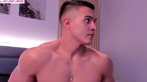 Snapshot of mason_bennet chatting on September 2025 03:07:02 AM Mason Bennet online show from September 2025 03:07:02 AM