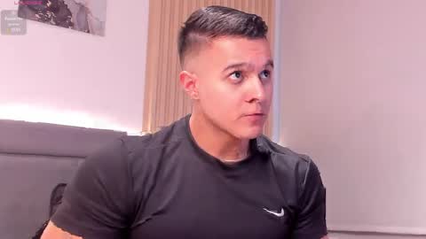 Mason Bennet online show from April 2026 09:23:01 PM