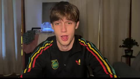 Snapshot of mason_gallagher chatting on June 2026 02:34:02 PM Mason online show from June 2026 02:34:02 PM