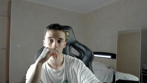 Snapshot of mason_warhol chatting on March 2025 07:48:01 PM Mason online show from March 2025 07:48:01 PM