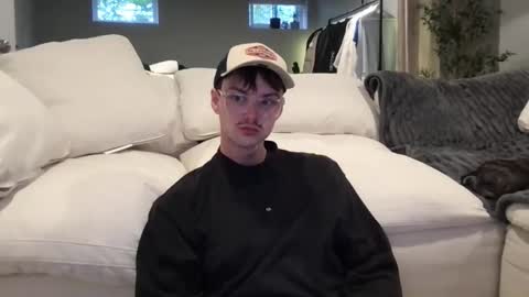 Mason Brooks    online show from October 2025 07:03:01 PM