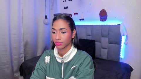 Snapshot of massielhot chatting on January 2026 04:37:02 AM massielhot online show from January 2026 04:37:02 AM