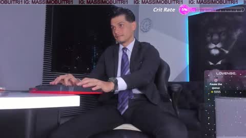 I am Massimo online show from November 2025 12:02:01 AM