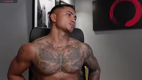 Massimo online show from November 2025 03:08:02 AM